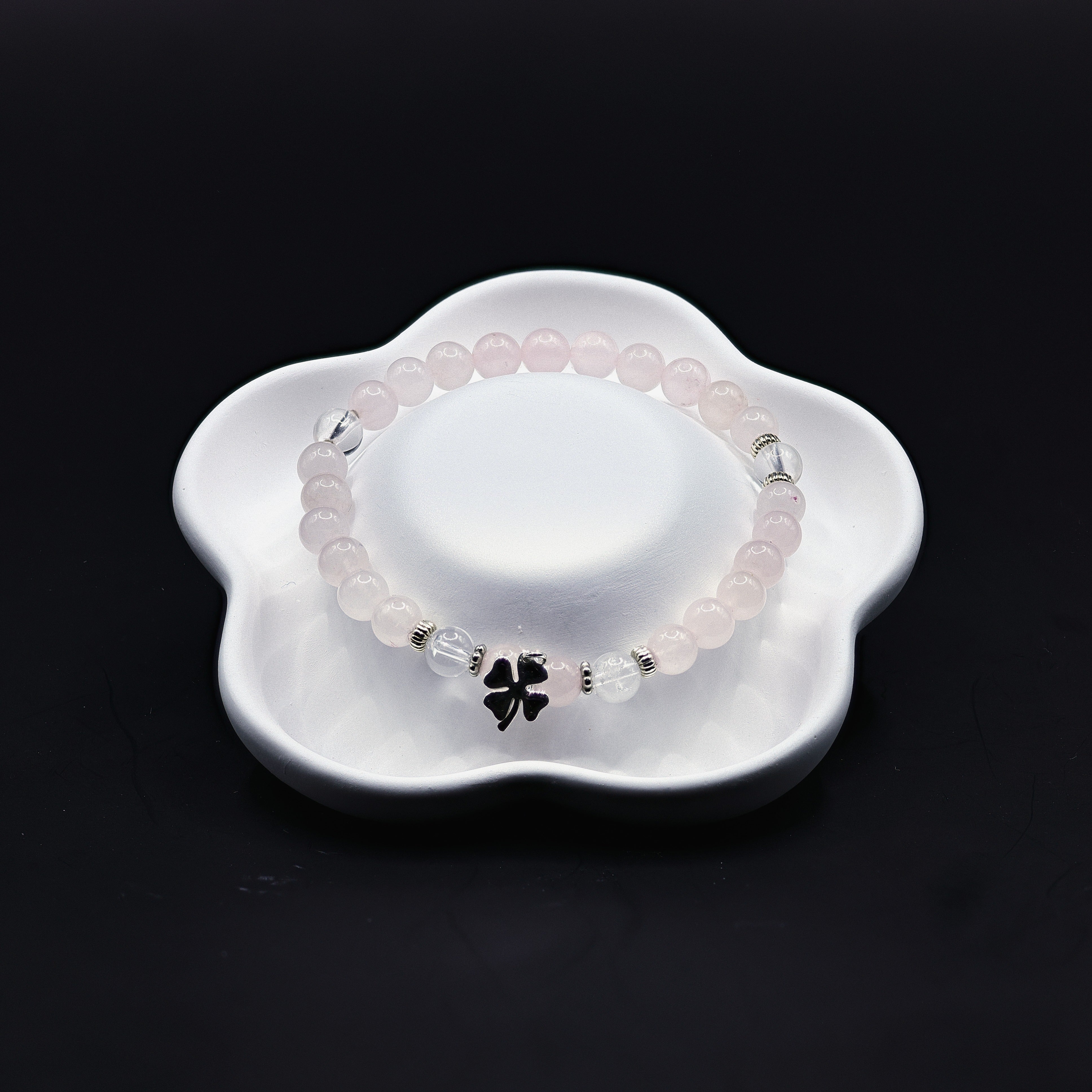 Rosenquarz-Armband mit Bergkristall-Kugeln, Kleeblatt-Charm und 925-Silber-Spacetn