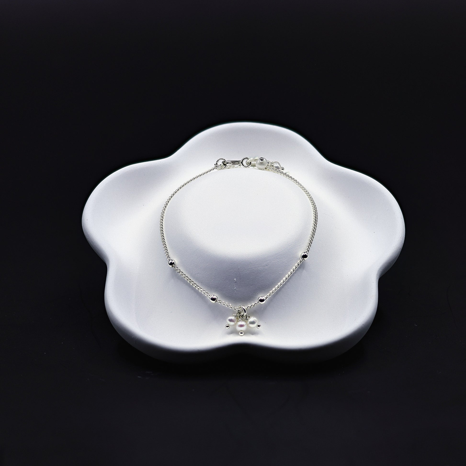 Suessswasserperlen-Armkettchen mit Trauben-Elementen aus 925 Sterling Silber