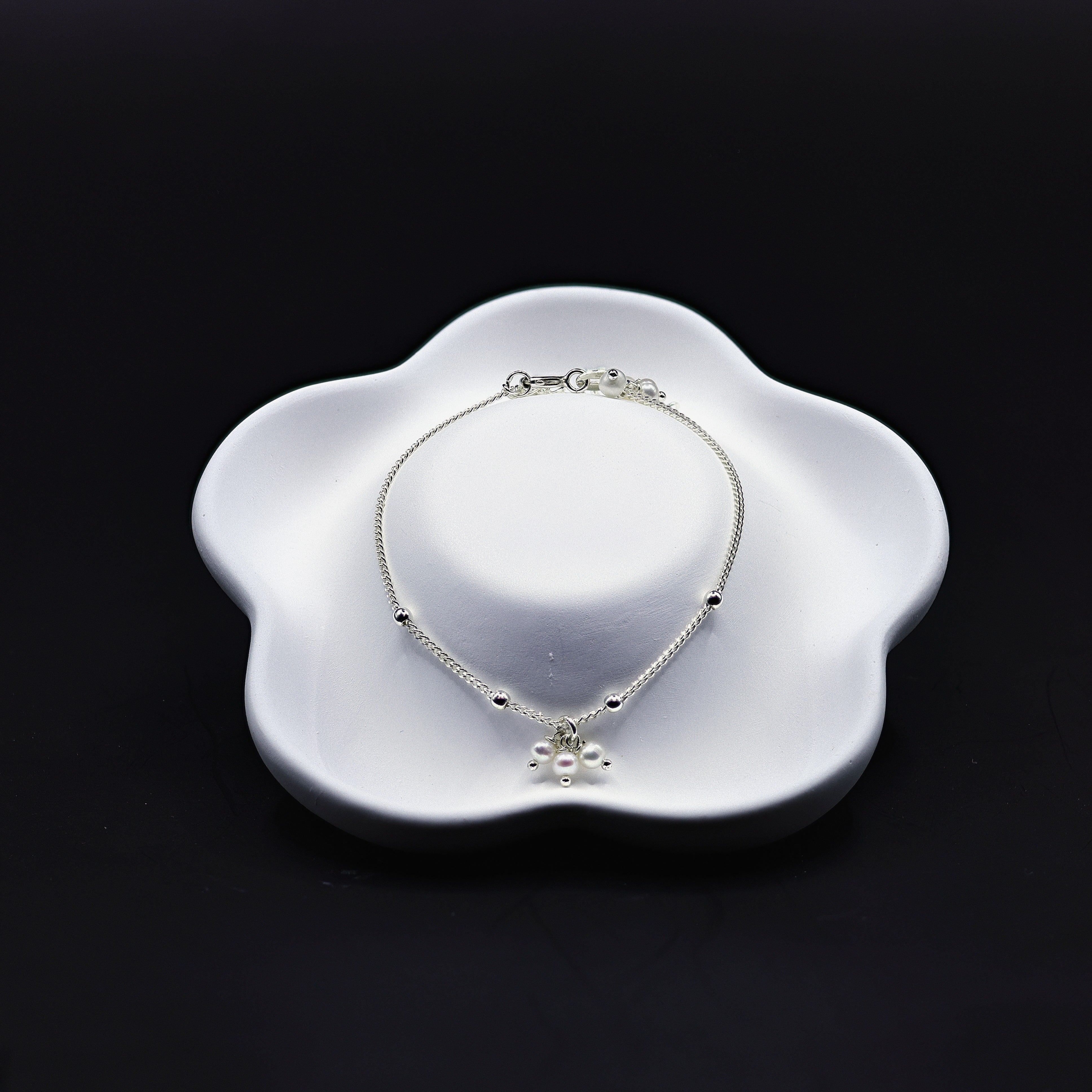 Suessswasserperlen-Armkettchen mit Trauben-Elementen aus 925 Sterling Silber