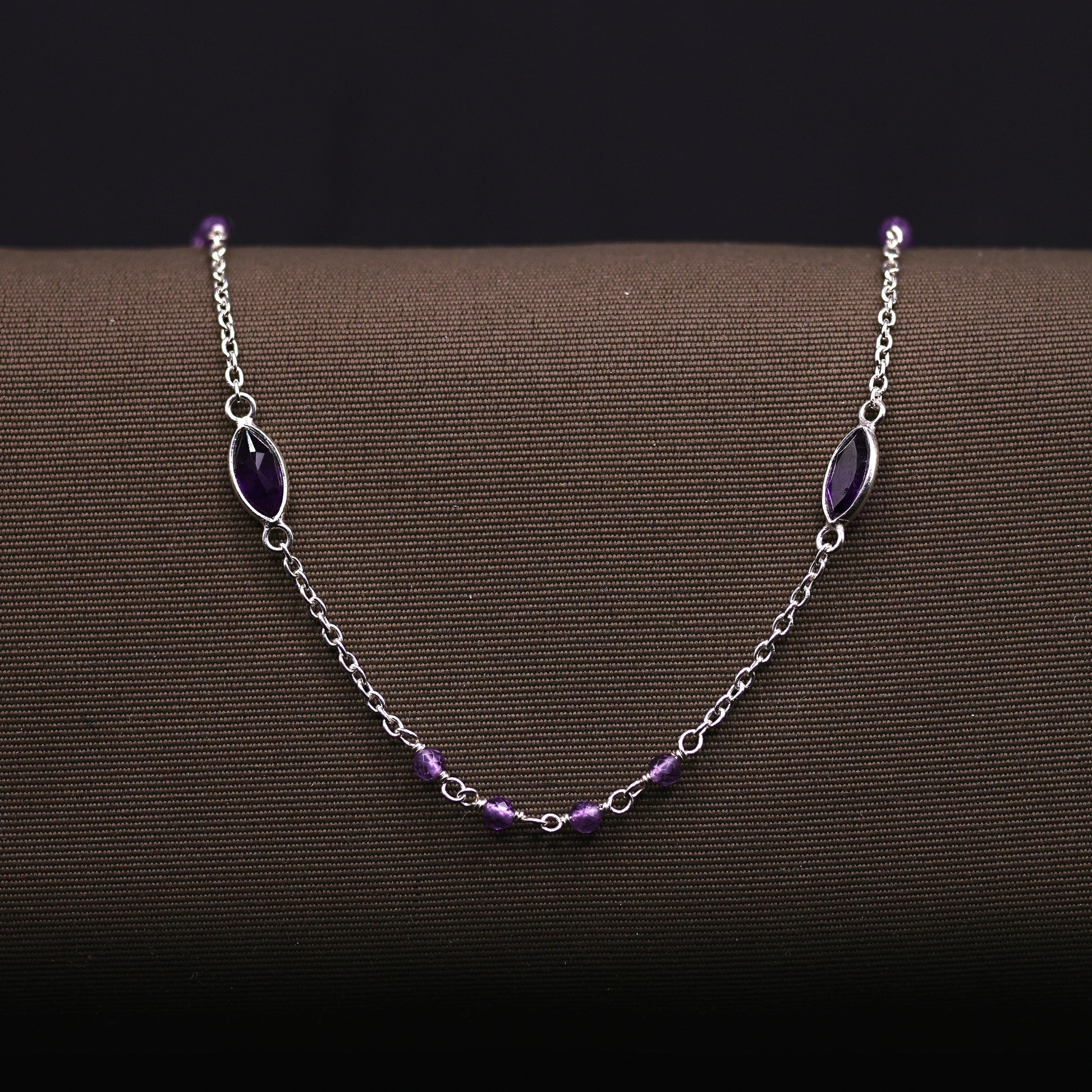 Amethyst-Fusskette mit Marquise-Steinen, 925 Sterling Silber, facettiert
