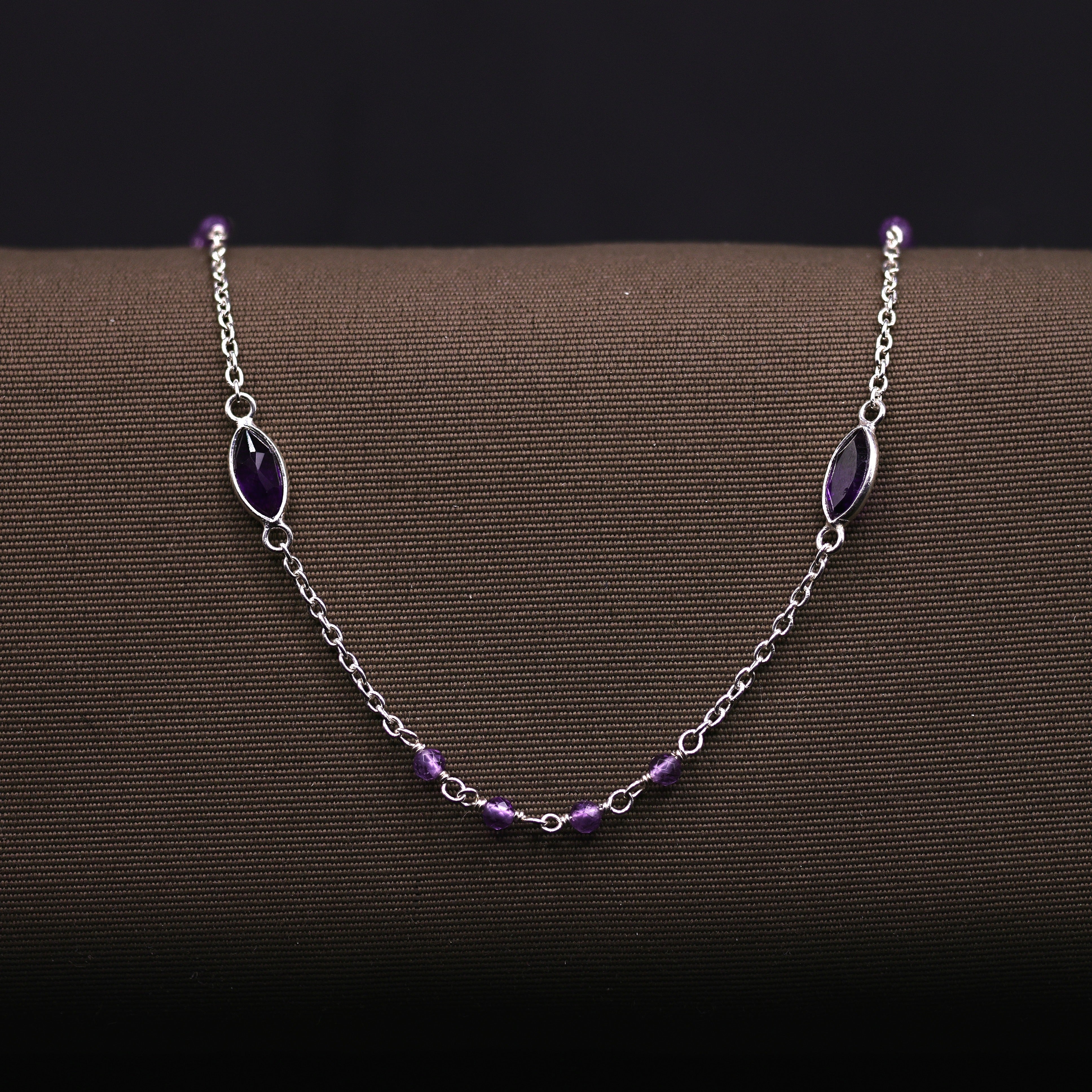 Amethyst-Fusskette mit Marquise-Steinen, 925 Sterling Silber, facettiert