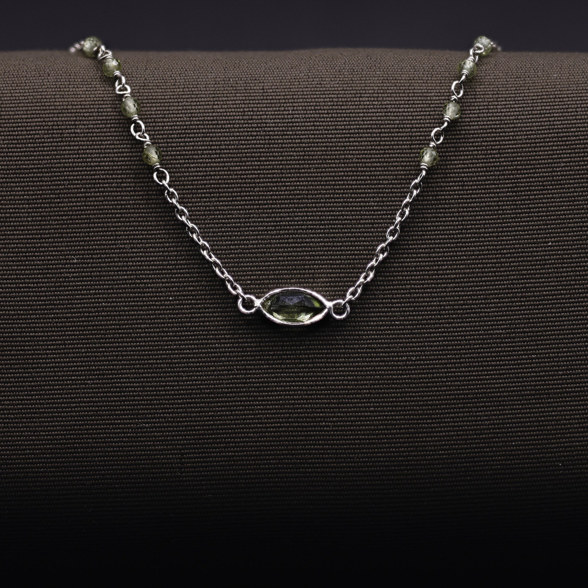 Peridot-Fusskette mit Marquise-Stein aus 925 Sterling Silber, grüne Edelsteine