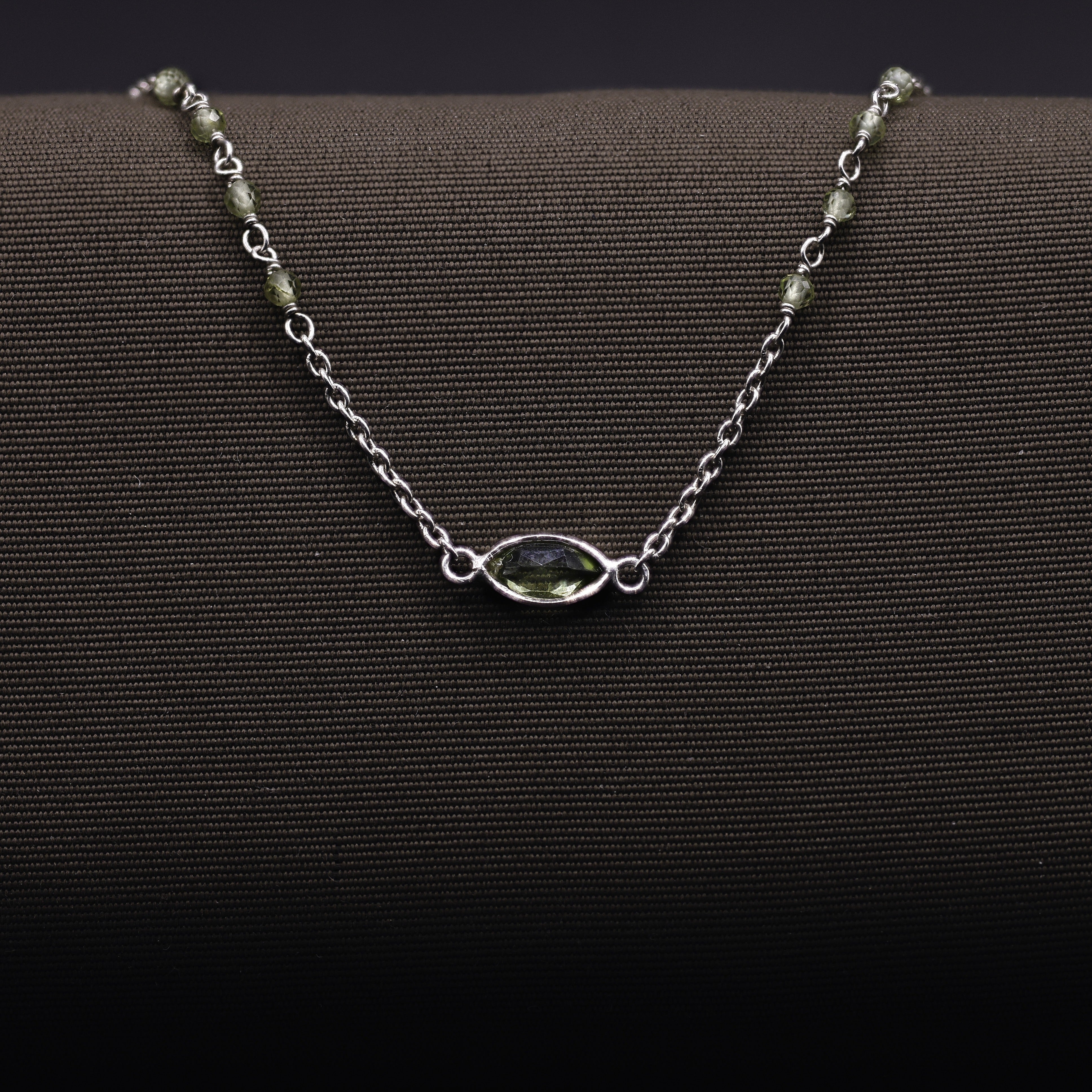 Peridot-Fusskette mit Marquise-Stein aus 925 Sterling Silber, grüne Edelsteine