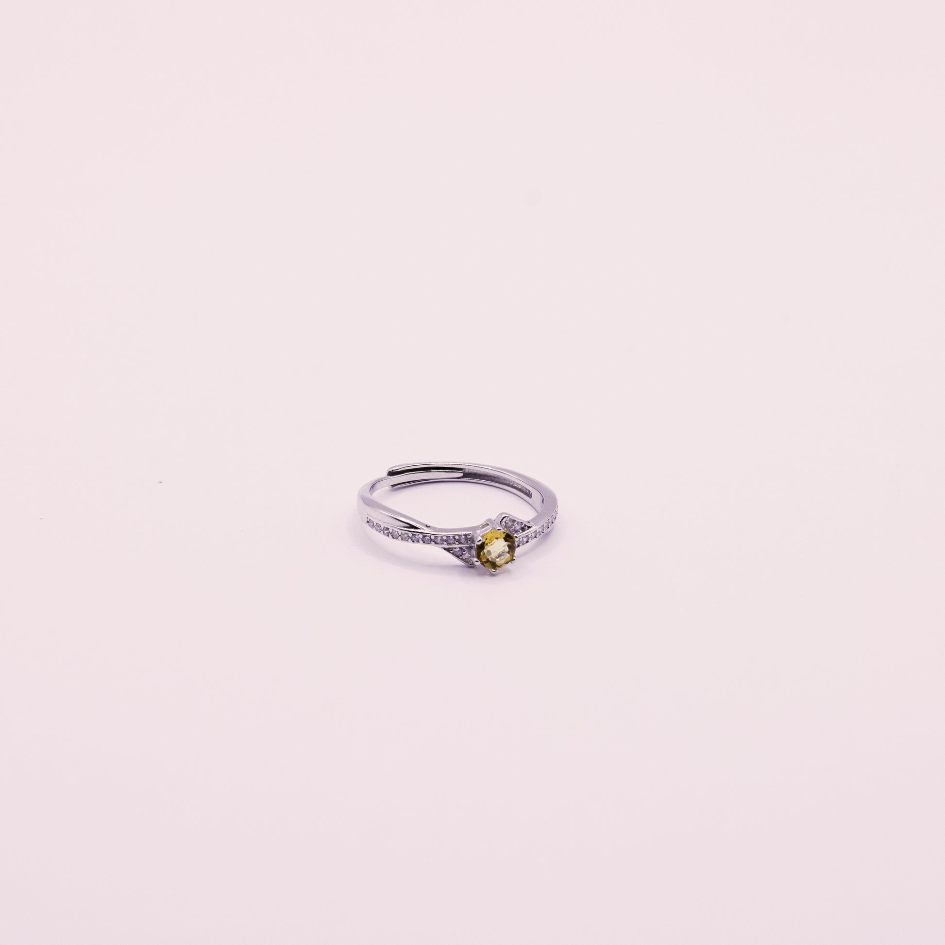 Citrin Ring aus 925 Sterling Silber mit facettiertem gelbem Citrin und Zirkonia-Besatz