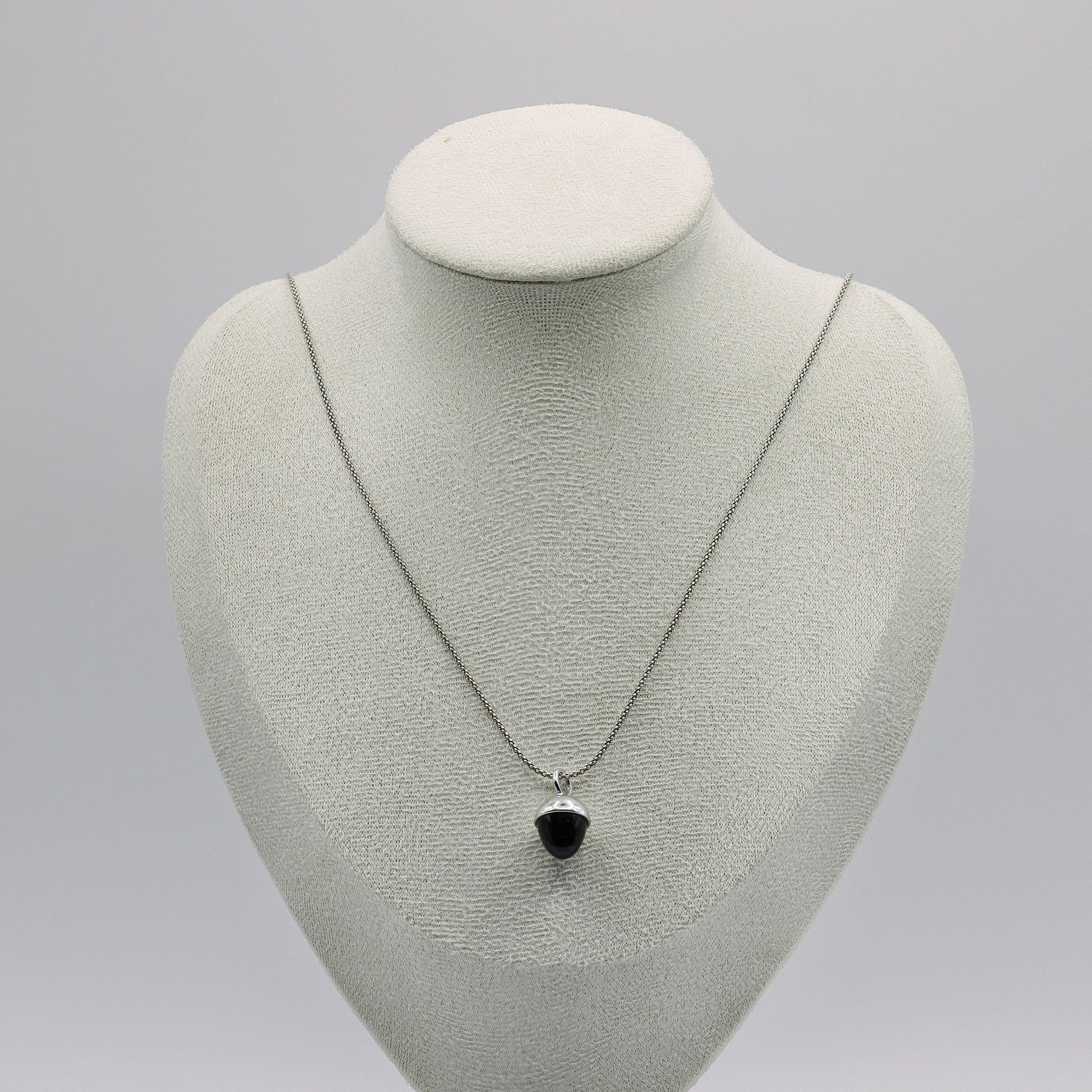 Rauchquarz-Eichel in 925 Sterling Silber gefasst, braun-rauchigg, Anhaenger mit polierter Silberfassung