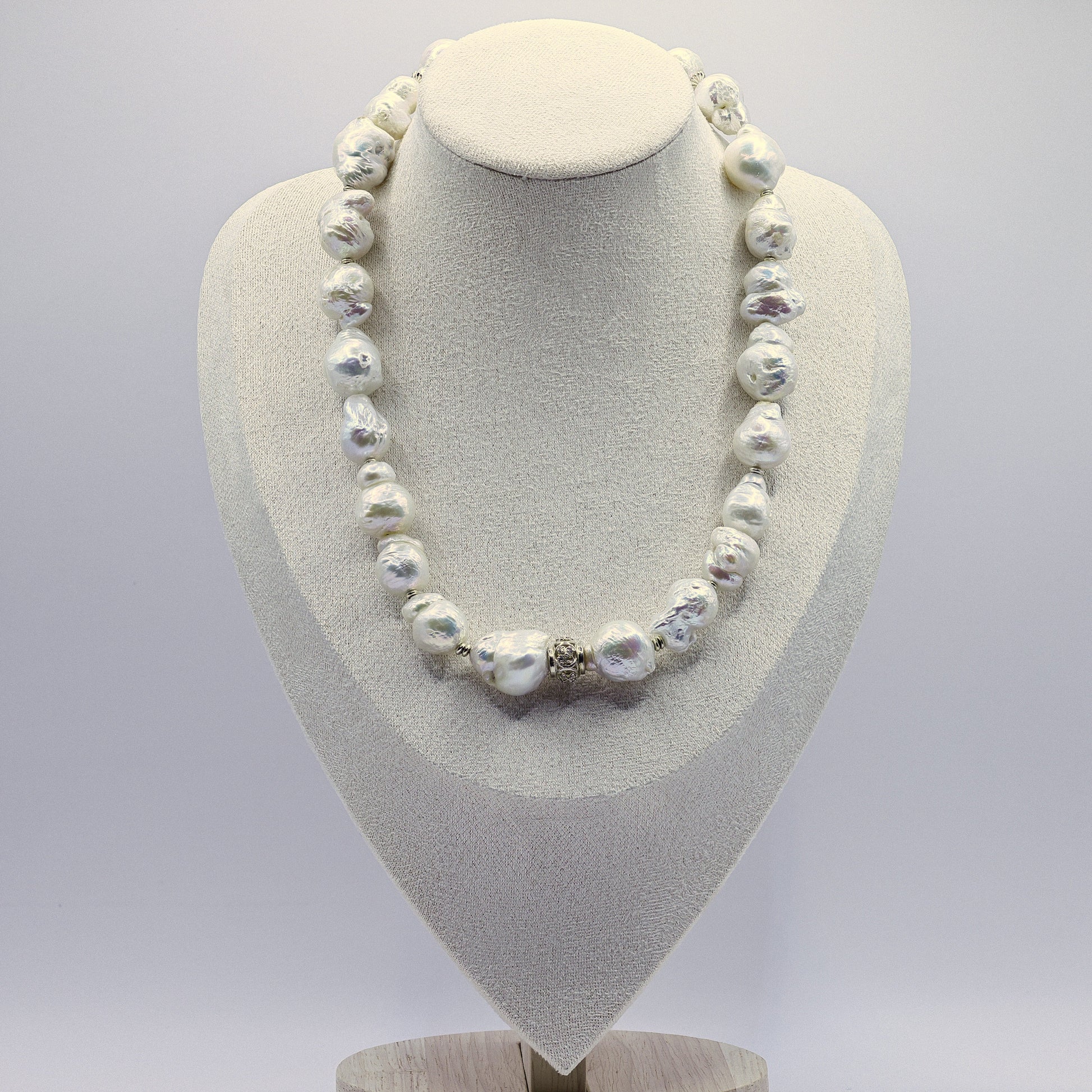 Barock-Süsswasserperlen Halskette aus 925 Sterling Silber mit Zirkonia-Akzenten und Karabinerverschluss
