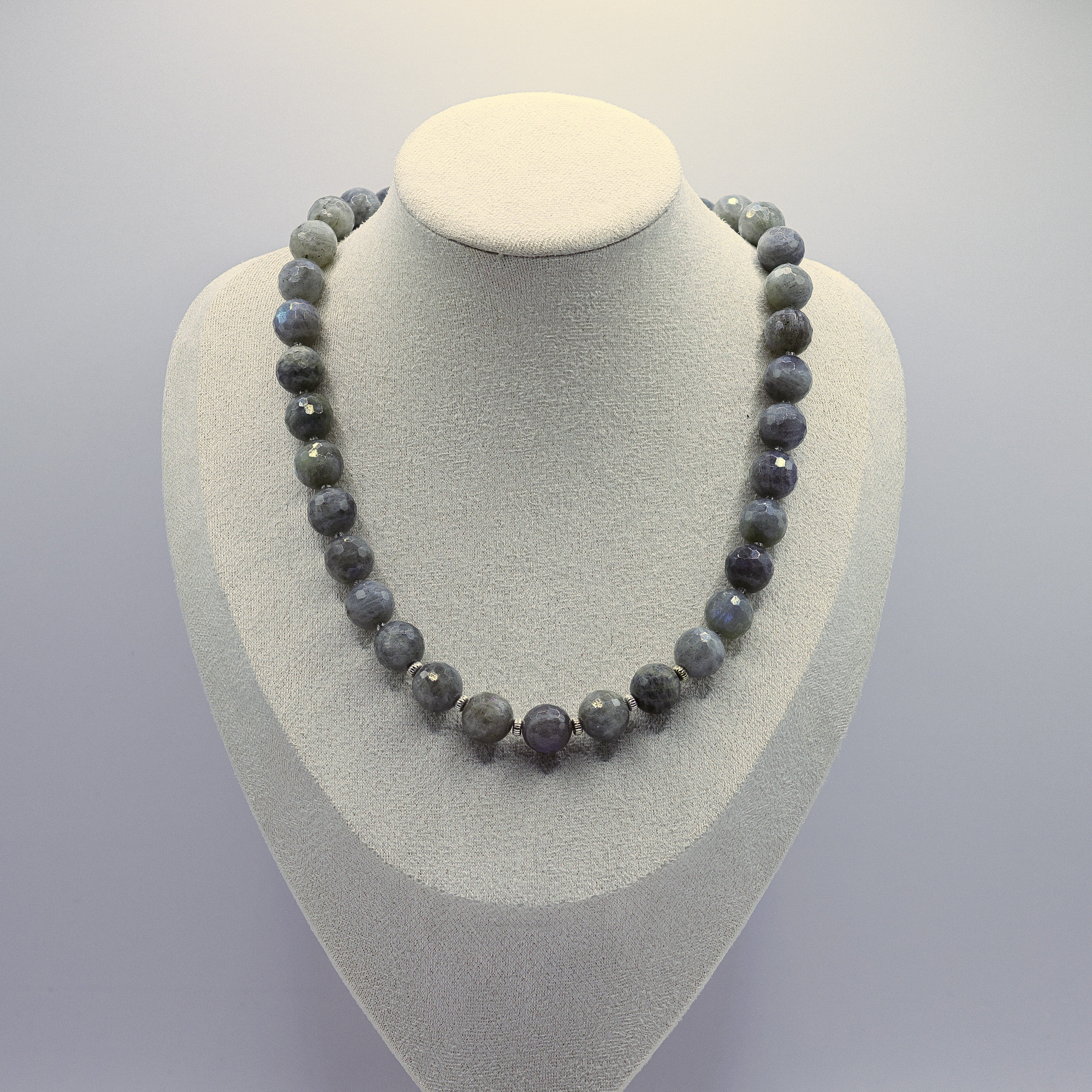 Labradorit-Halskette mit facettierten Kugeln, 925 Sterling Silber, Karabinerverschluss