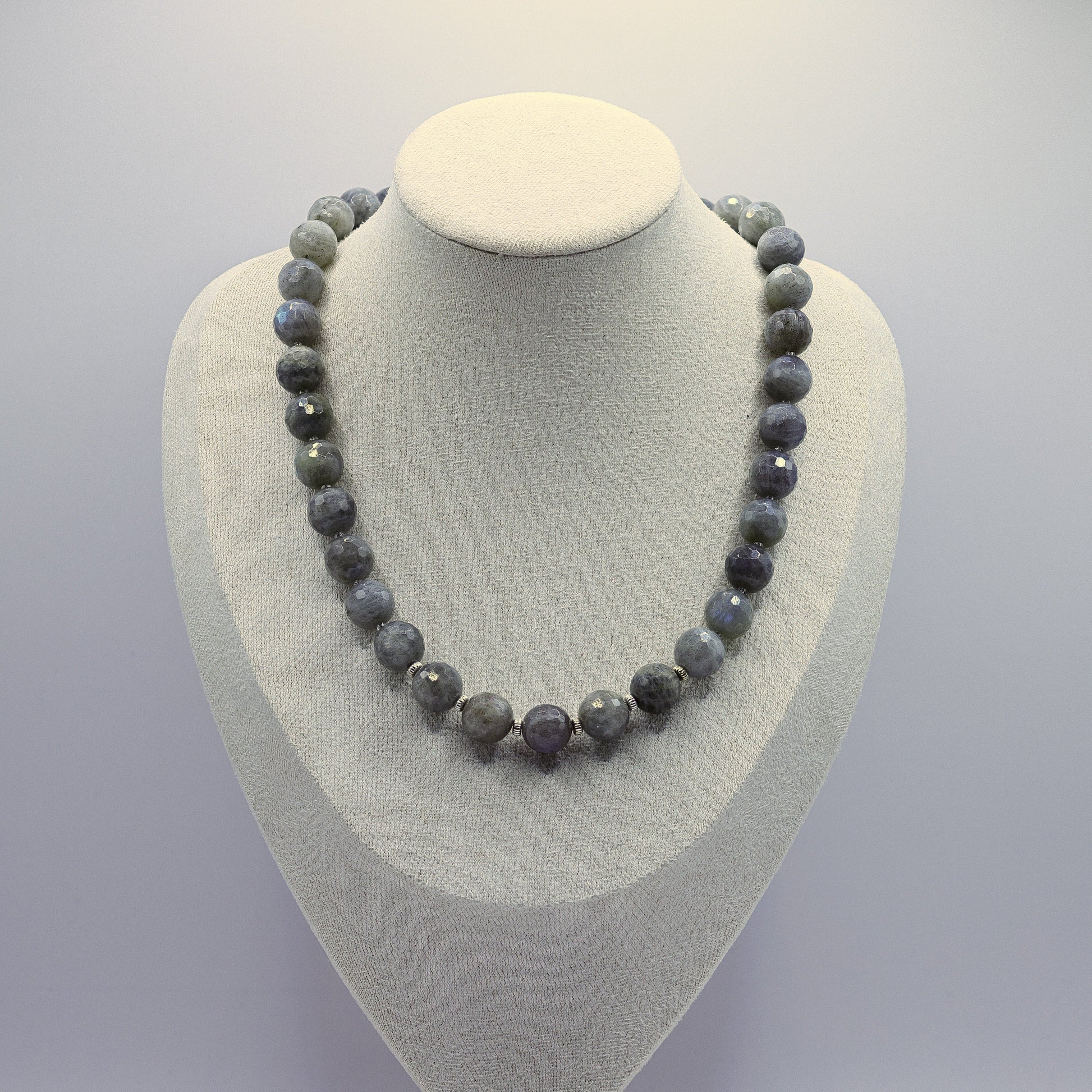 Labradorit-Halskette mit facettierten Kugeln, 925 Sterling Silber, Karabinerverschluss