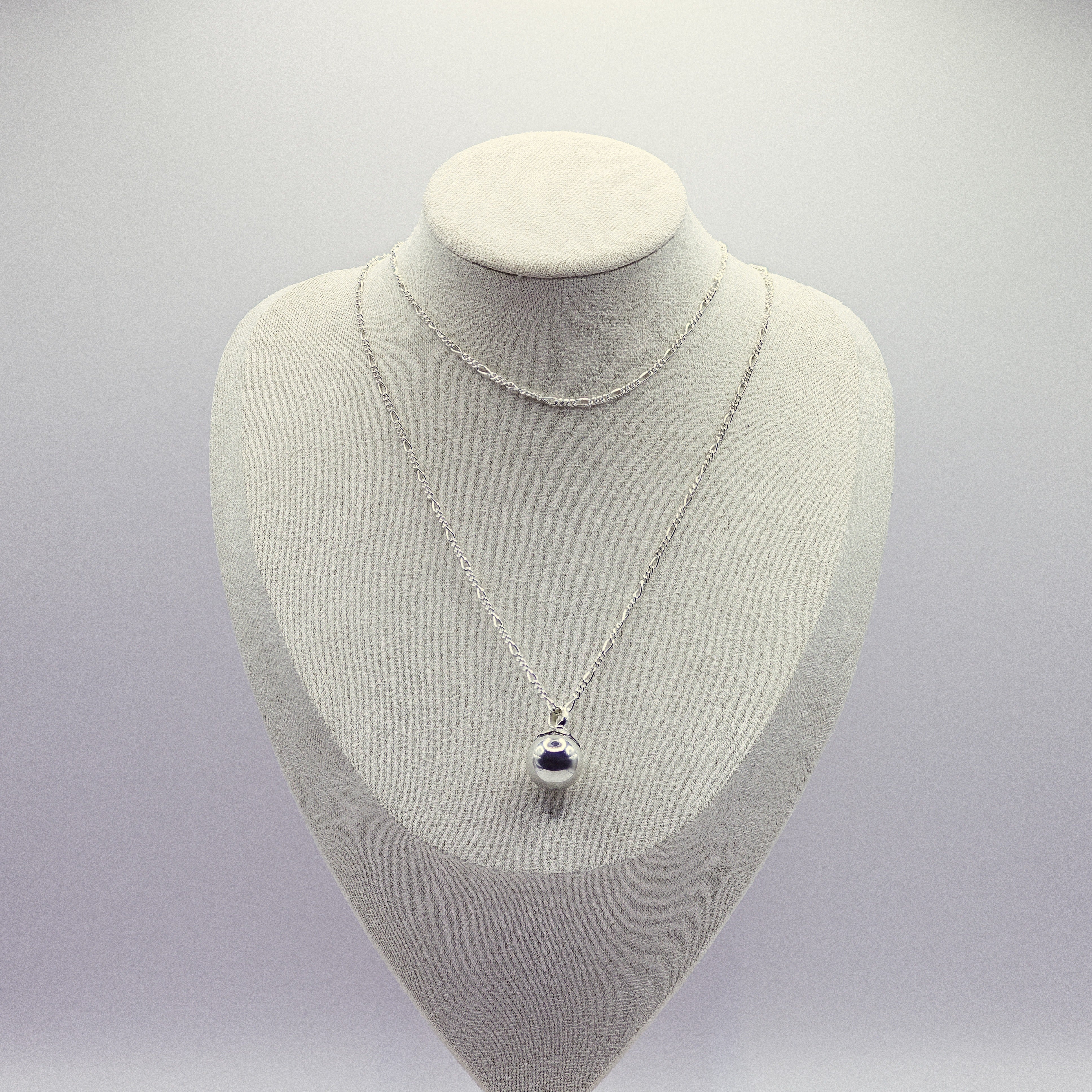Figarokette 925 Sterling Silber mit polierter Silberkugel-Anhänger, 76 cm lang