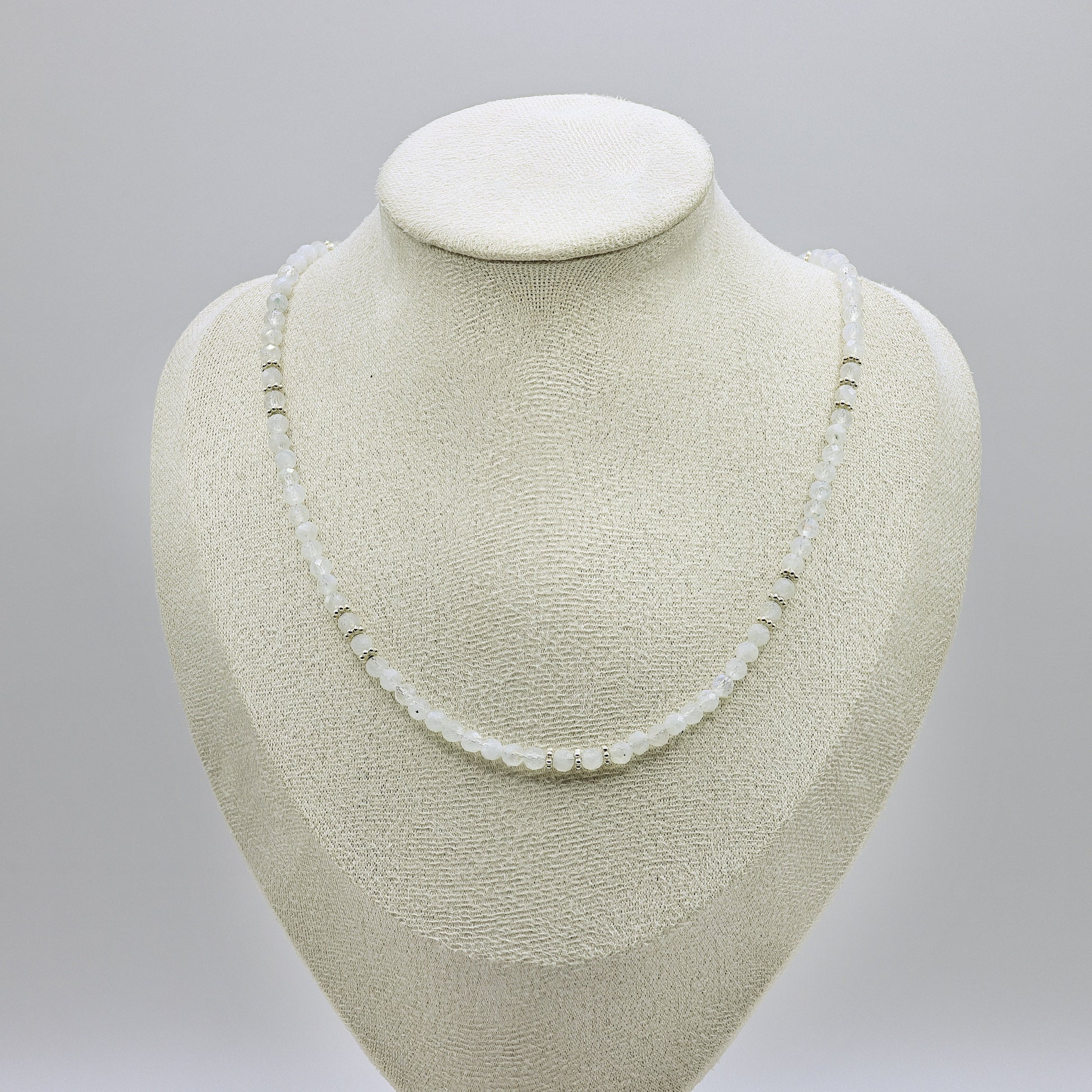 Mondstein-Halskette mit facettierten 5mm-Rondelien und bläulich-weissem Schimmer, 925 Sterling Silber