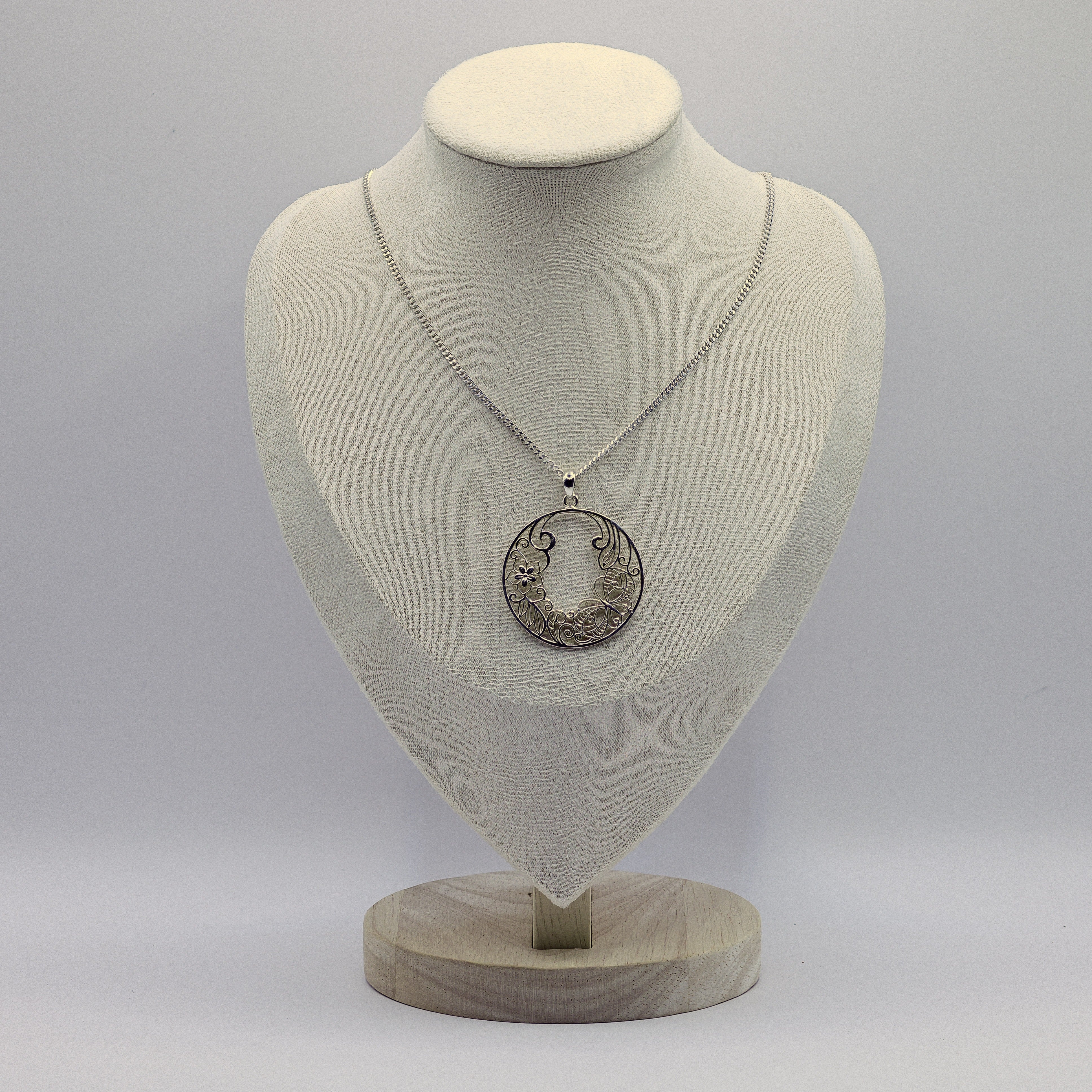 Florale Halskette 925 Sterling Silber mit filigran gearbeiteter Bluete und Ranken
