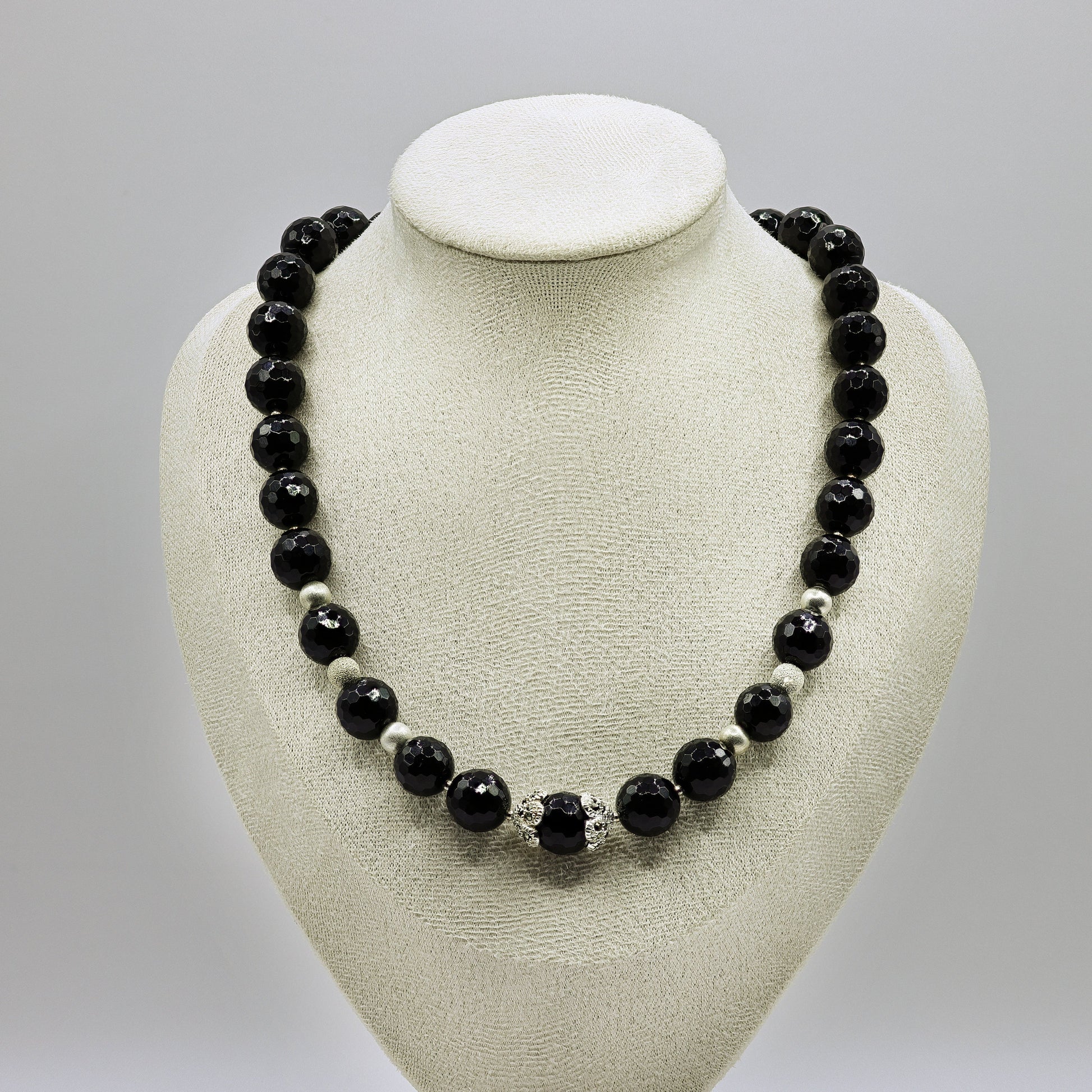 Facettierte Onyx-Halskette, 10mm schwarze Kugeln, 925 Sterling Silber mit Zirkonia