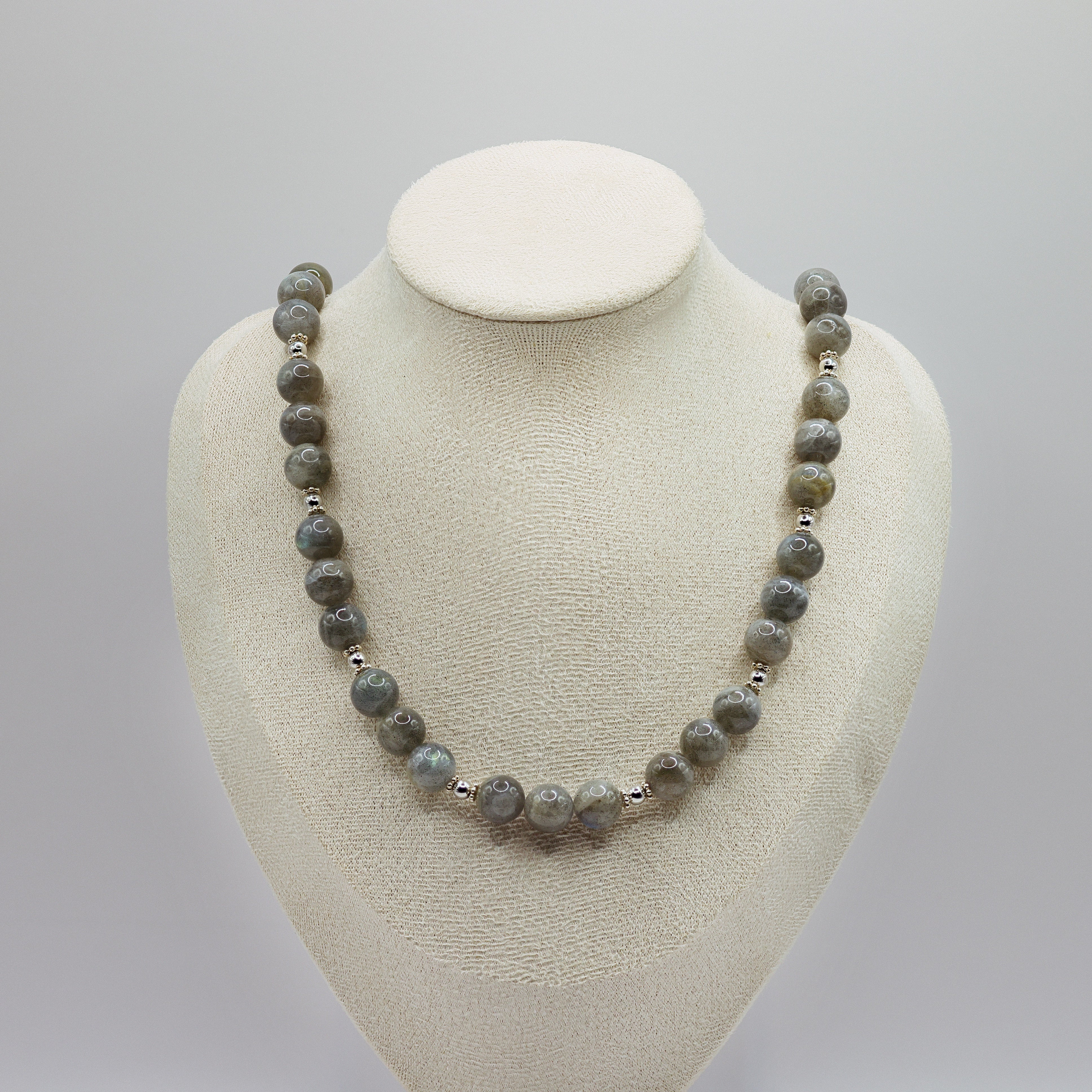 Labradorit-Halskette mit 10mm Steinen, 925 Sterling Silber und Magnetverschluss