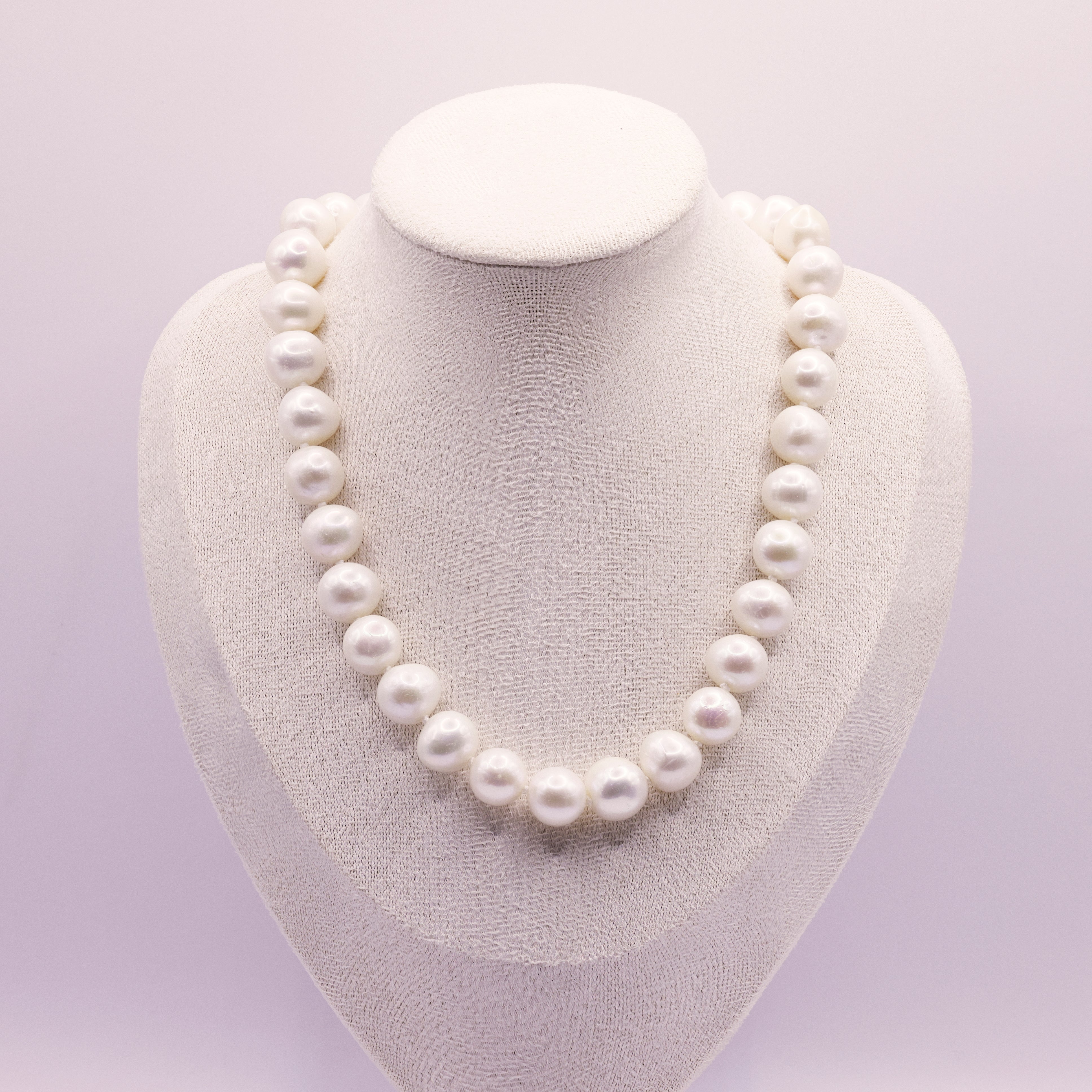 Weisse Süsswasserperlen-Halskette 12mm, verknotet, 925 Sterling Silber, klassisches Design