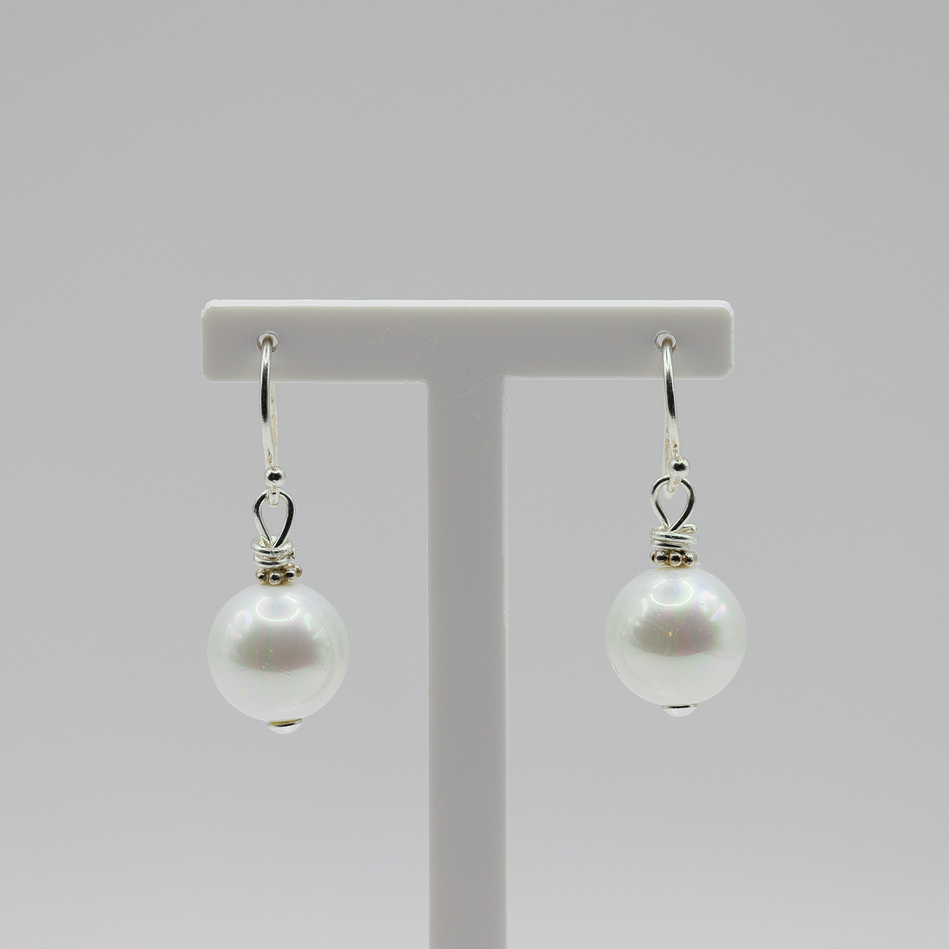 Süsswasserperlen-Ohrhänger, perlweiss, an 925 Sterling Silber Ohrhaken